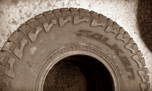 Heavy Duty Tire Inner Tube - LT 12R15 (Fits 33x12.50R15, 33x1250R15, 33x12.50-15)